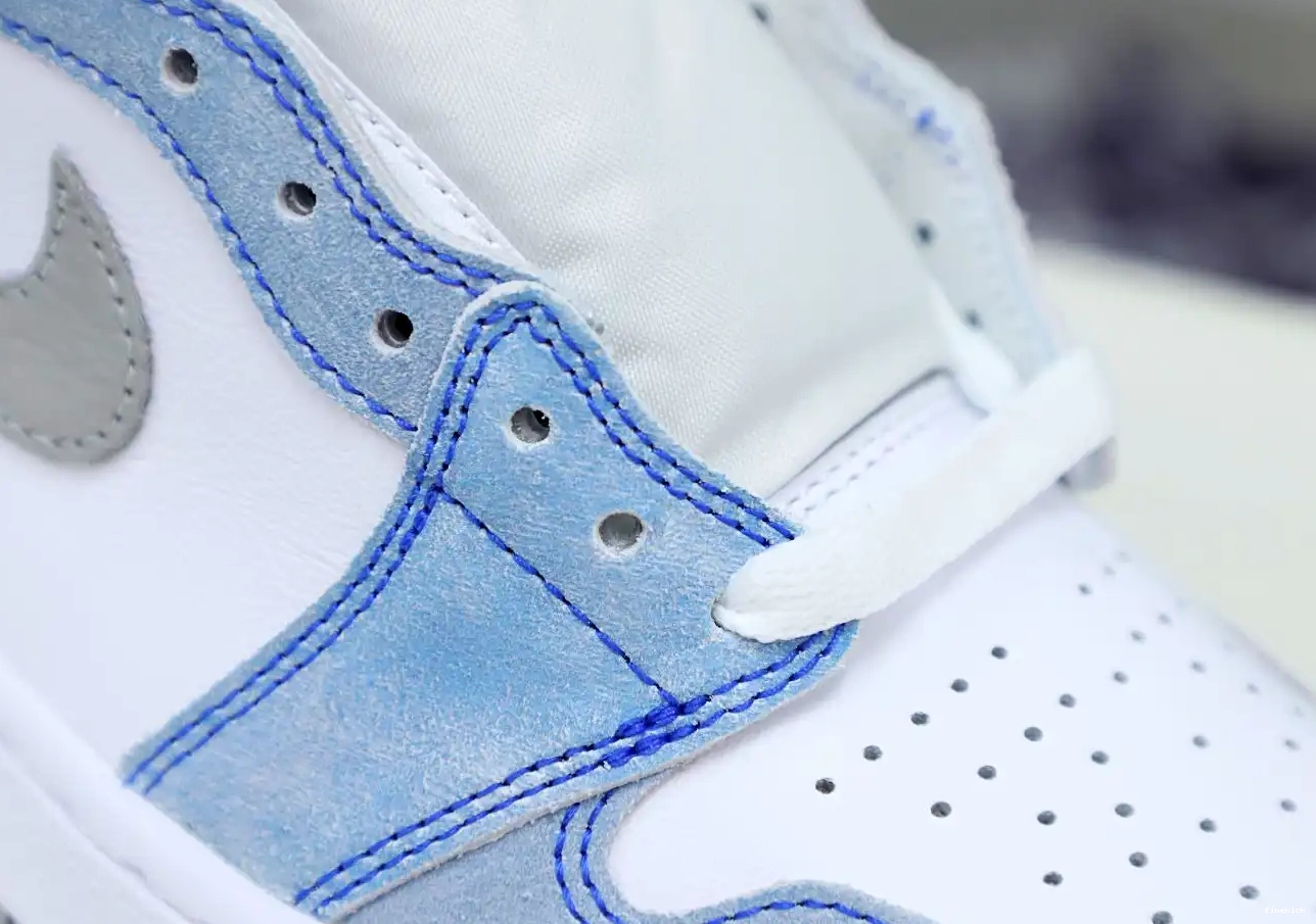 RETRO AIR 1 OG JORDAN 'HYPER ROYAL' HIGH 0328